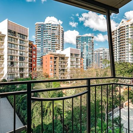Il Mondo Boutique Hotel Brisbane Exteriör bild